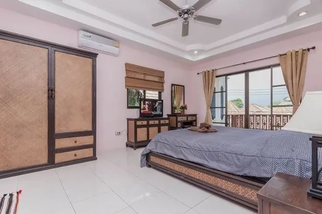 5 Bedrooms Private Pool Villa
