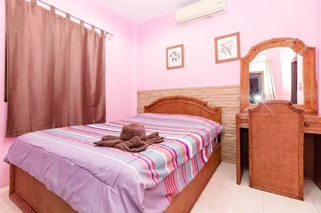 5 Bedrooms Private Pool Villa