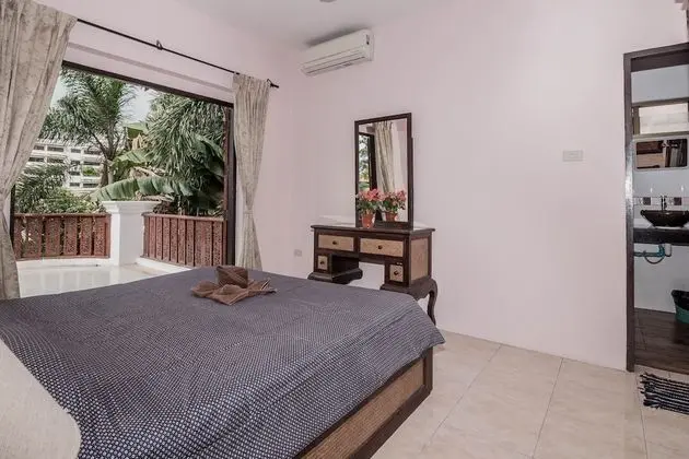 5 Bedrooms Private Pool Villa