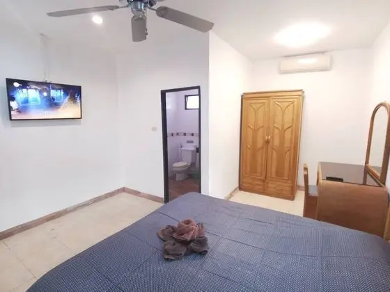 5 Bedrooms Private Pool Villa