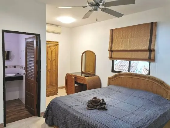 5 Bedrooms Private Pool Villa