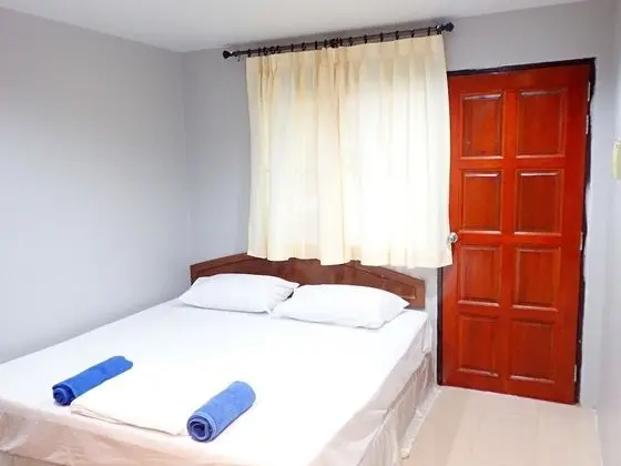 Standard Double - Fan Room