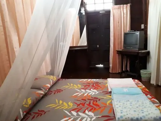 Standard Room with Shared Bathroom