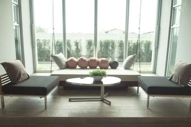Ortak Ranzalı Oda, Balkon