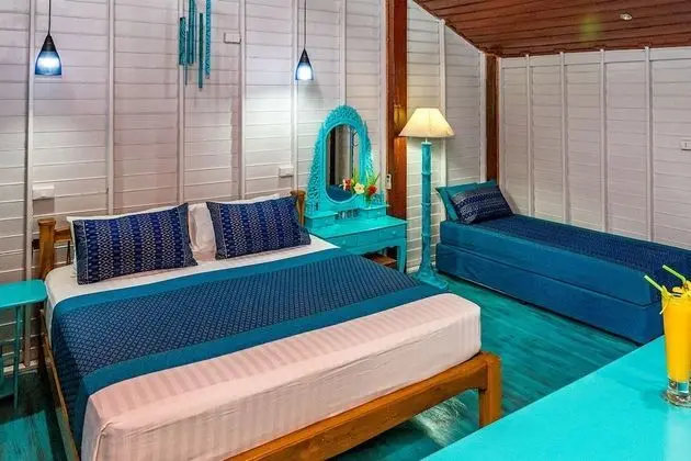 Family Poolside Suite
