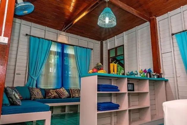 Family Poolside Suite