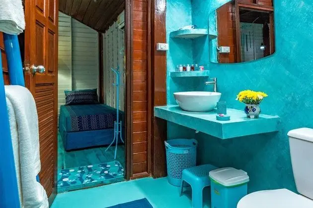 Family Poolside Suite
