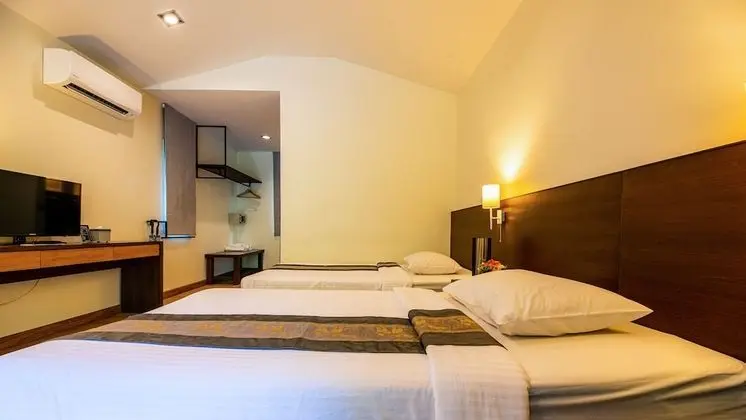 Twin Bed Bungalow