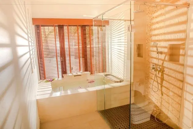 Luxury Villa, 3 Yatak Odası, Havuz Manzaralı, Bahçeli