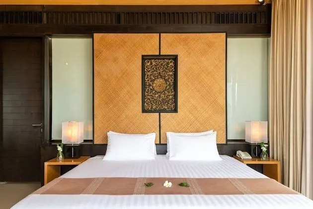 Deluxe Pavilion Room