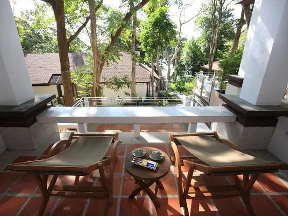 Deluxe Pavilion Room