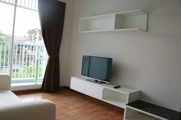 1-Bedroom Condo