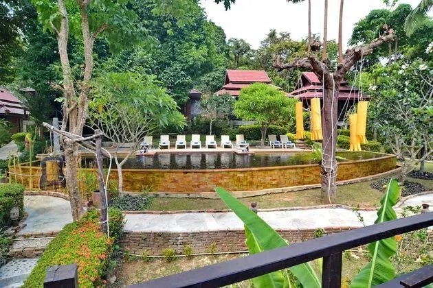 Deluxe Villa, Havuz Manzaralı