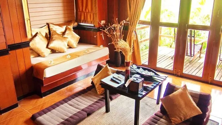 Deluxe Villa, Havuz Manzaralı