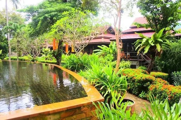 Deluxe Villa, Havuz Manzaralı