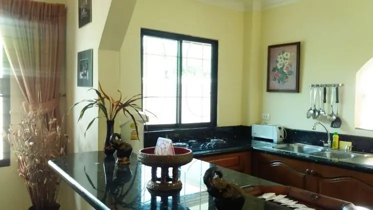 4 Bedroom Poolside Villa