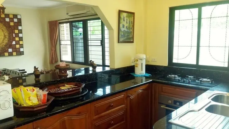 4 Bedroom Poolside Villa