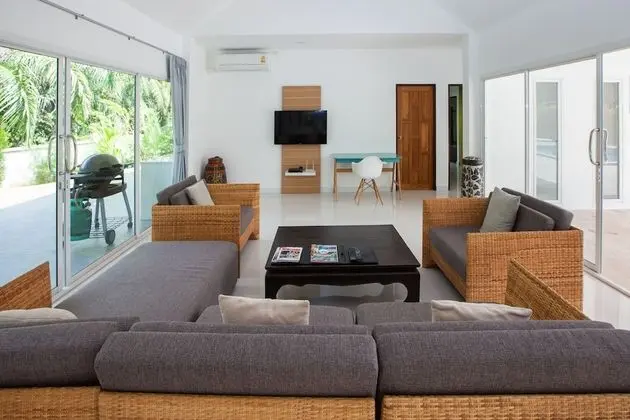 4 Bedrooms Private Pool Villa