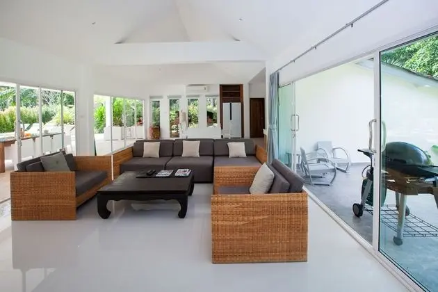 4 Bedrooms Private Pool Villa