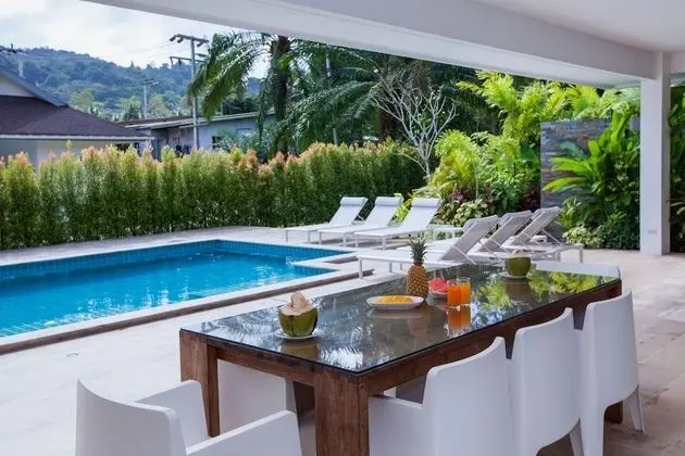 4 Bedrooms Private Pool Villa