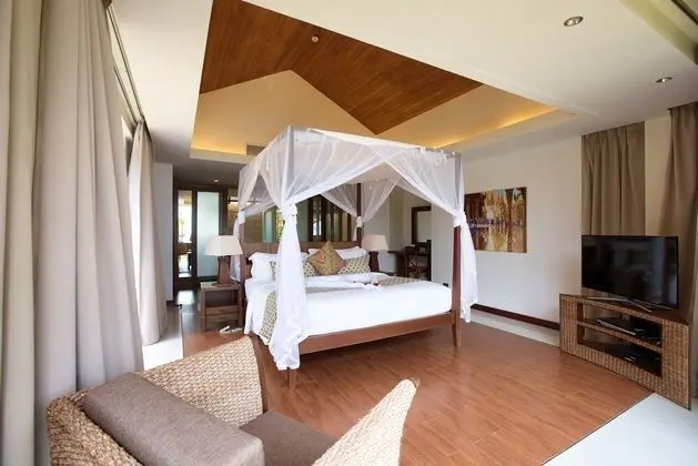 4-Bedroom Villa with Private Pool