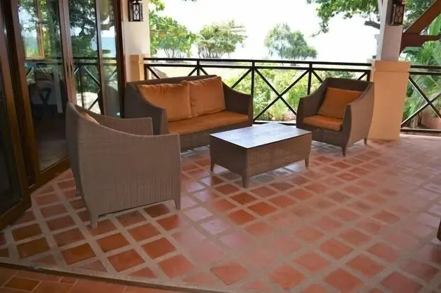 2-Bedroom Villa (Not Included Electricity)
