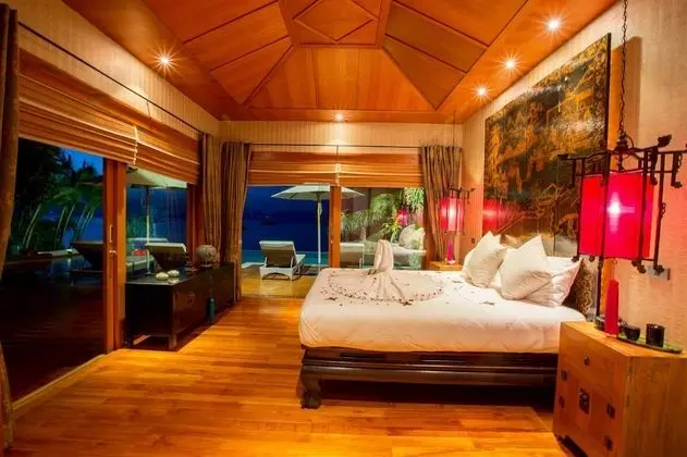 Luxury Villa, 3 Yatak Odası, Plaj Manzaralı, Denize Sıfır