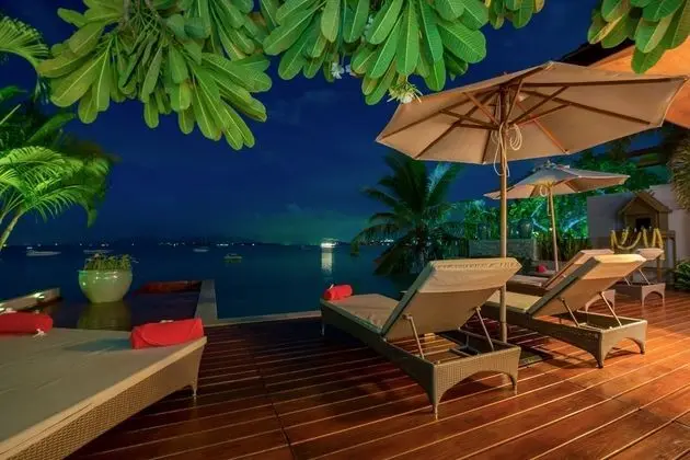 Luxury Villa, 3 Yatak Odası, Plaj Manzaralı, Denize Sıfır
