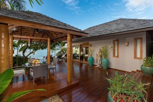 Luxury Villa, 3 Yatak Odası, Plaj Manzaralı, Denize Sıfır