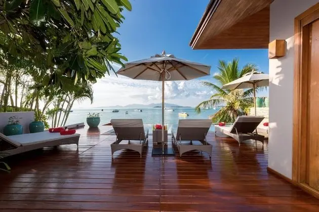Luxury Villa, 3 Yatak Odası, Plaj Manzaralı, Denize Sıfır