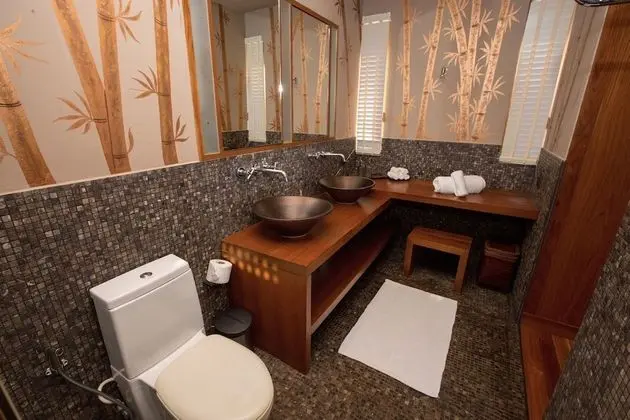 Luxury Villa, 3 Yatak Odası, Plaj Manzaralı, Denize Sıfır