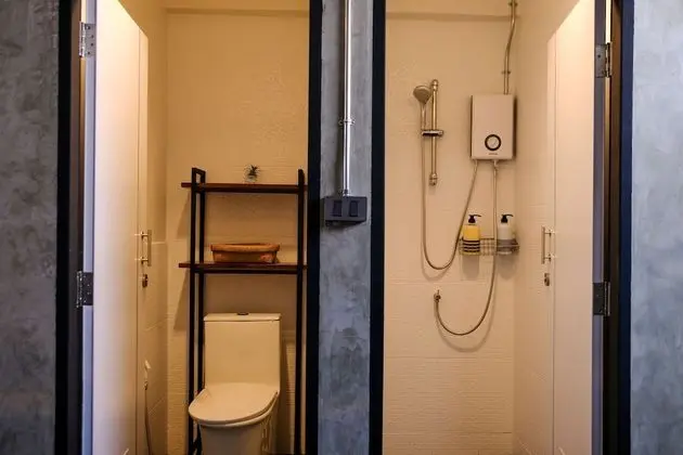 Mixed Dormitory (Rhino)