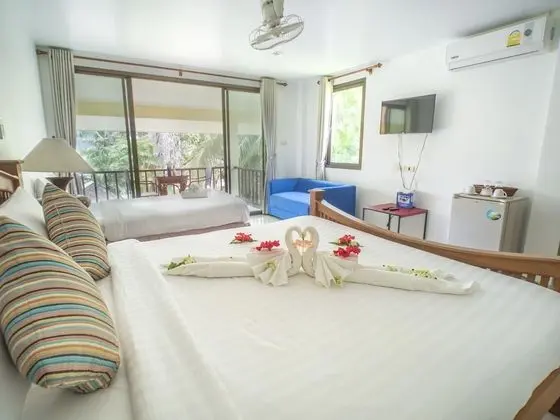 Deluxe Grand Seaview, Free Round-trip Boat Transfer