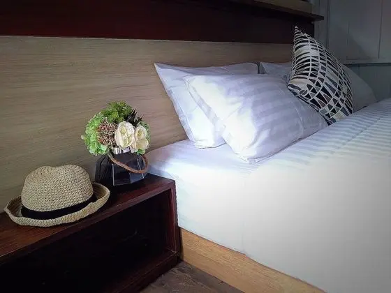 Deluxe Double Room with Private Bathroom