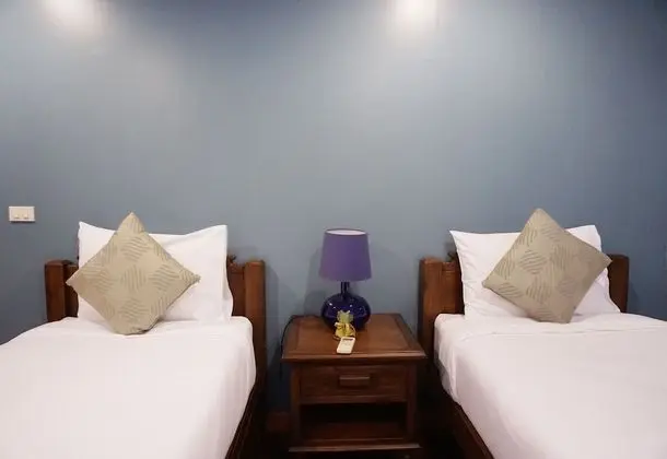 Standard Room with Shared Bathroom