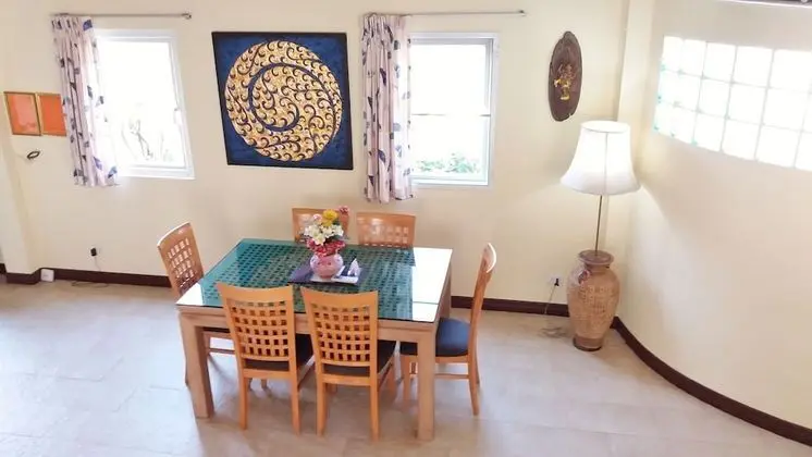 4 Bedrooms, 4 Bathrooms Pool Villa