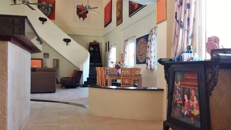 4 Bedrooms, 4 Bathrooms Pool Villa