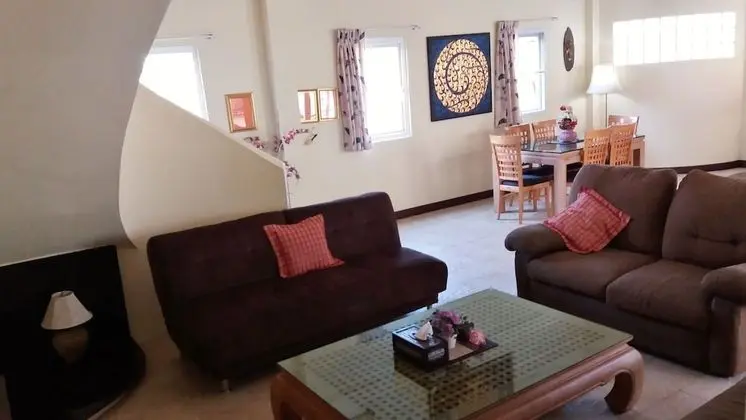4 Bedrooms, 4 Bathrooms Pool Villa