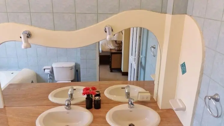 4 Bedrooms, 4 Bathrooms Pool Villa