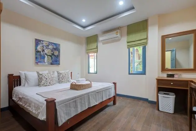 Deluxe Suite with Balcony 1
