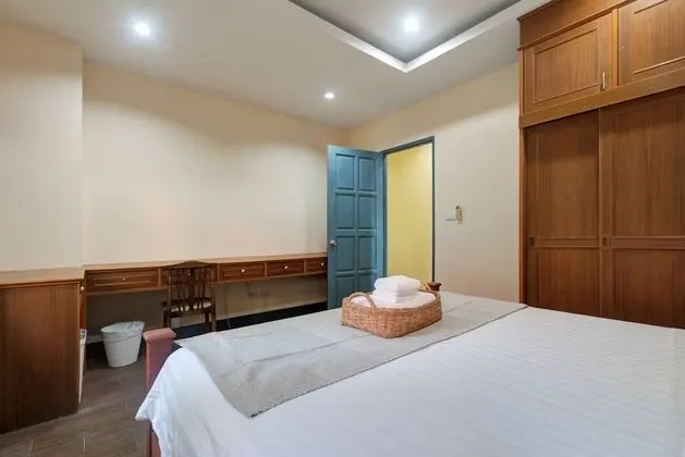 Deluxe Suite with Balcony 1