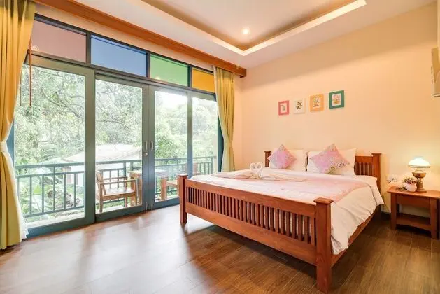 Standard Suite with Balcony 3