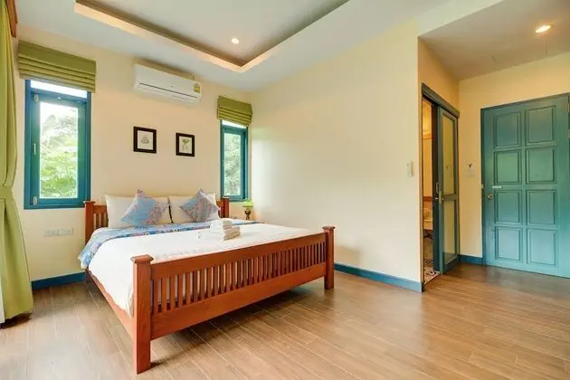 Standard Suite with Balcony 3