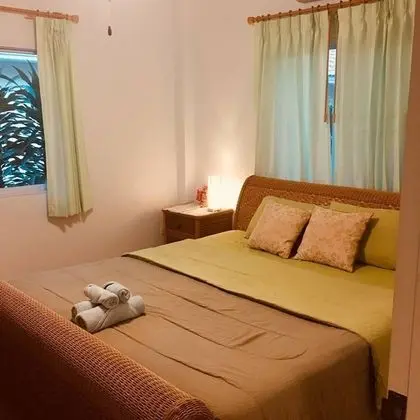 Deluxe Double Room with Queen Bed