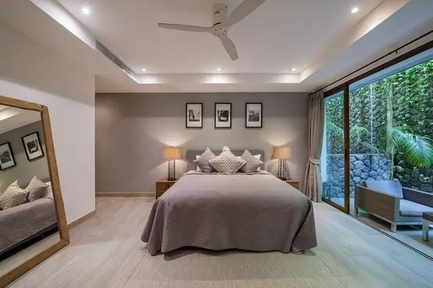 6 Bedroom Private Pool Villa