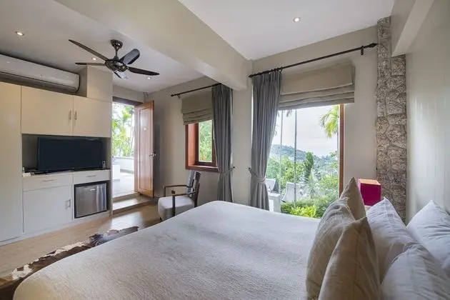 6 Bedroom Private Pool Villa