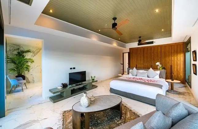 6 Bedroom Private Pool Villa