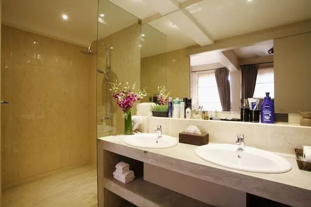 6 Bedroom Private Pool Villa