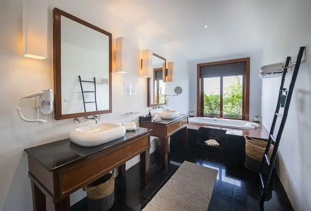 6 Bedroom Private Pool Villa