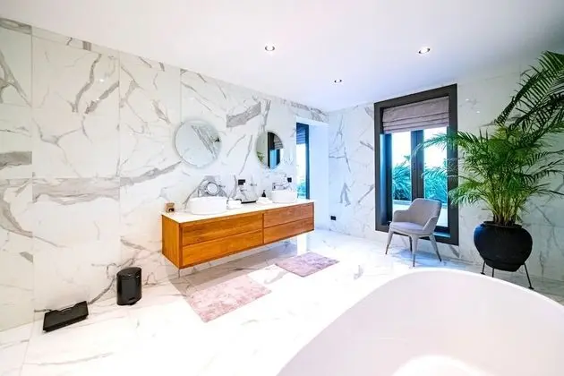 9 Bedroom Private Pool Villa